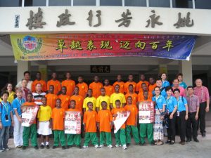 2012年莽原佛种•感恩之旅演员莅访本校