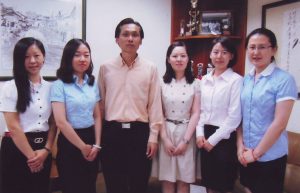 北京研究生在銮中进行海外教学研究