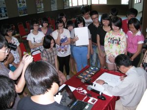 美设科42人参加南方大学学院主办“漫画与动画工作坊”