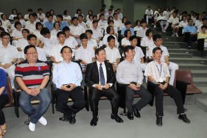 台湾傅家义博士主讲《了解自己，掌握未来》讲座会