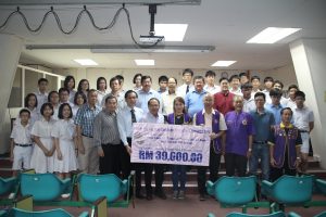 LION CLUB OF TANJUNG PETRIE JOHOR BAHRU & MBI-SS-KK-SB GROUP 移交教育补助金26-5-2018