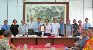 南方大学学院莅访