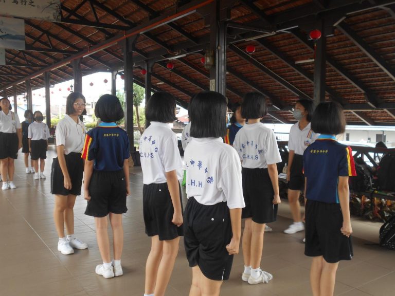 女童军