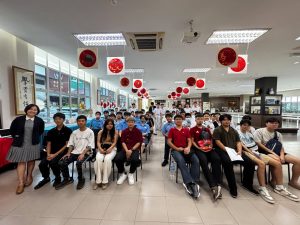 《从母校走向世界 • 校友分享会》
